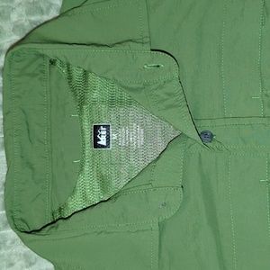 REI Green Sahara Breathable Short Sleeve Button-down